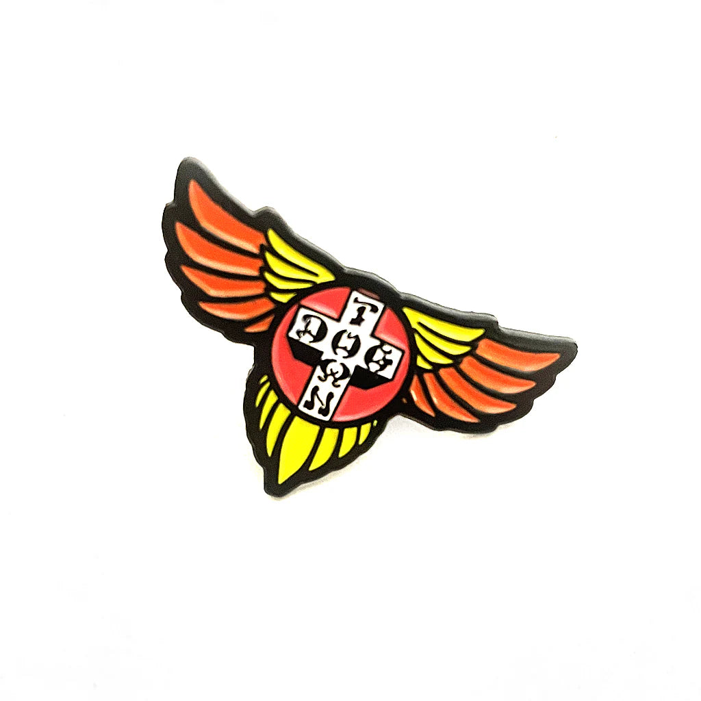 PIN DOGTOWN - WINGS