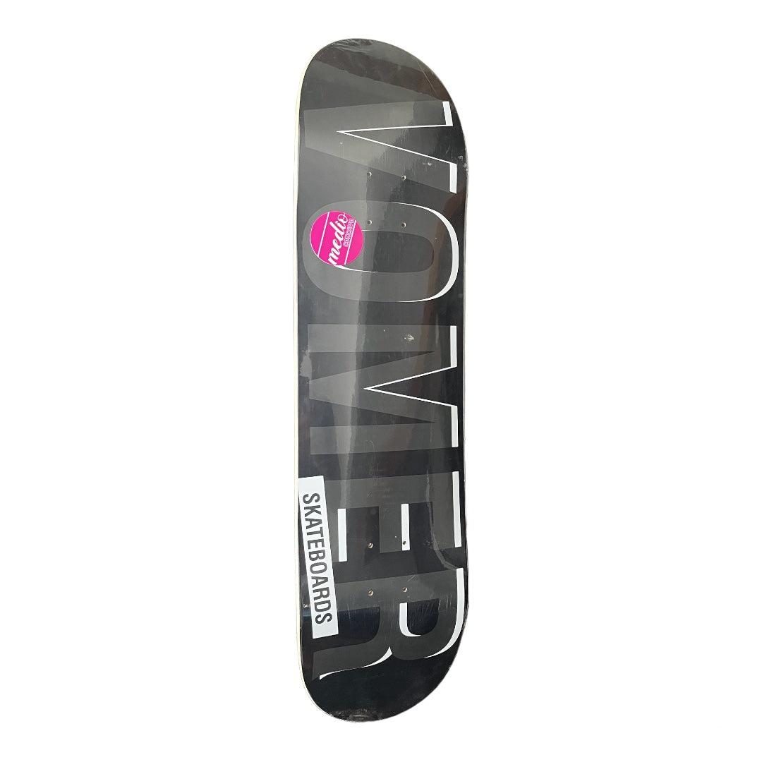 VOMER SKATE CO - NEGRO Y BLANCO 8.125 X 32"