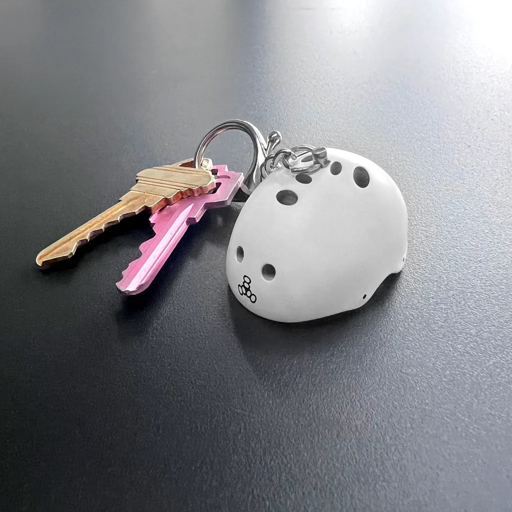 TRIPLE 8 - LLAVERO MINI HELMET WHITE