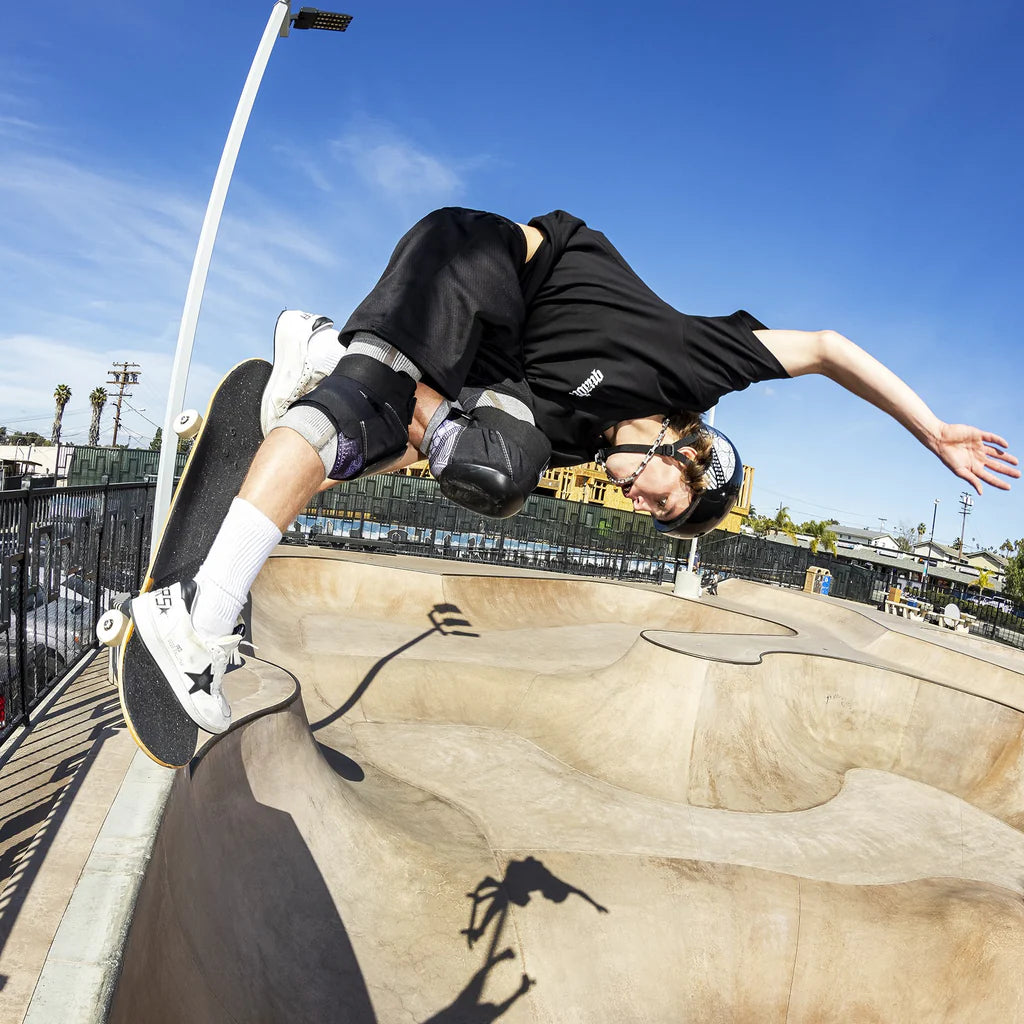 CASCO TRIPLE EIGHT - KEEGAN PALMER SIGNATURE EDITION